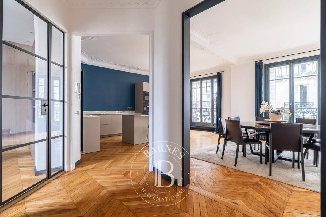 Apartment in Porte Dauphine, Paris 16e Arrondissement, Paris 5 - 17078248