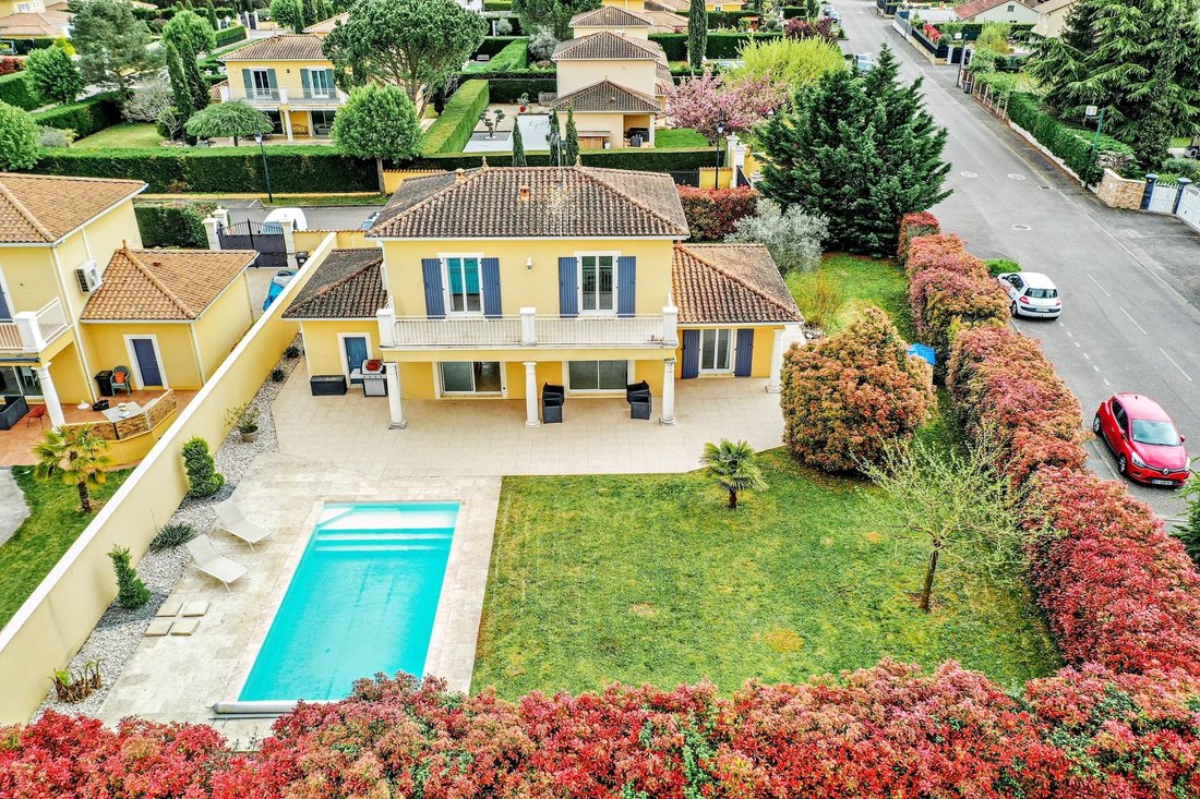 House in Pusignan, Auvergne-Rhône-Alpes, France 2 - 17076054