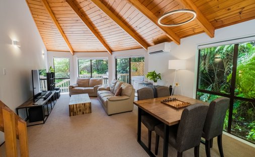 Land in Auckland, Auckland, New Zealand 1