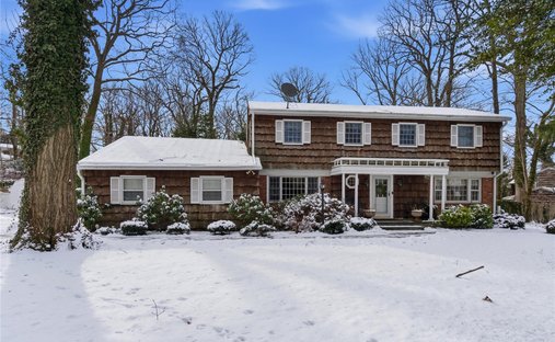 House in Woodbury, New York, United States 1