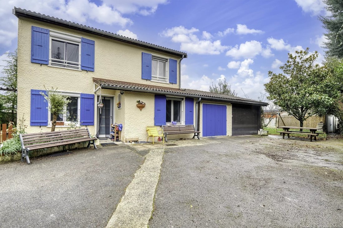 House in Meyzieu, Auvergne-Rhône-Alpes, France 1 - 17076164