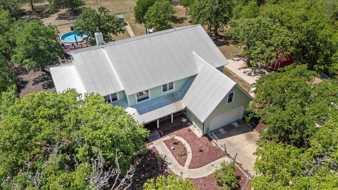 House in Smithville, Texas, United States 2 - 17078273