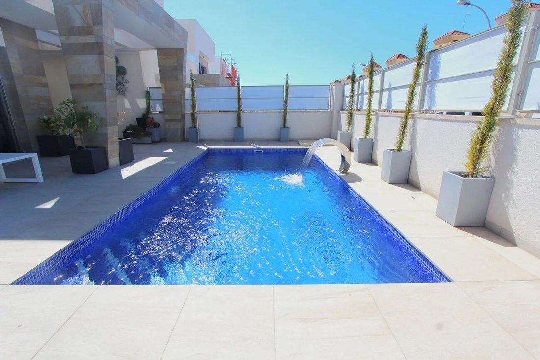 Villa in Villamartin, Andalusia, Spain 3 - 17077004