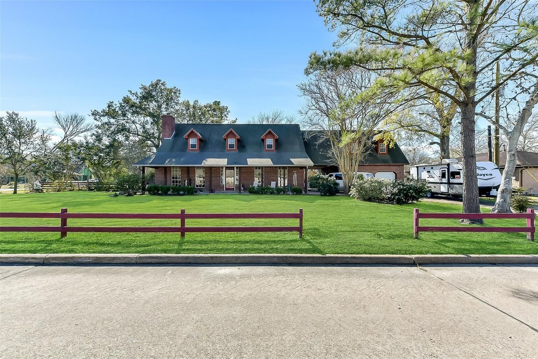 House in Friendswood, Texas, United States 4 - 17077589