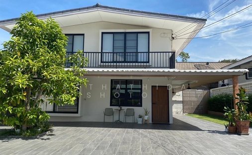 House in Talat Bang Khen, Bangkok, Thailand 1