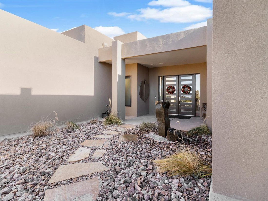 House in Santa Fe, New Mexico, United States 4 - 16916272