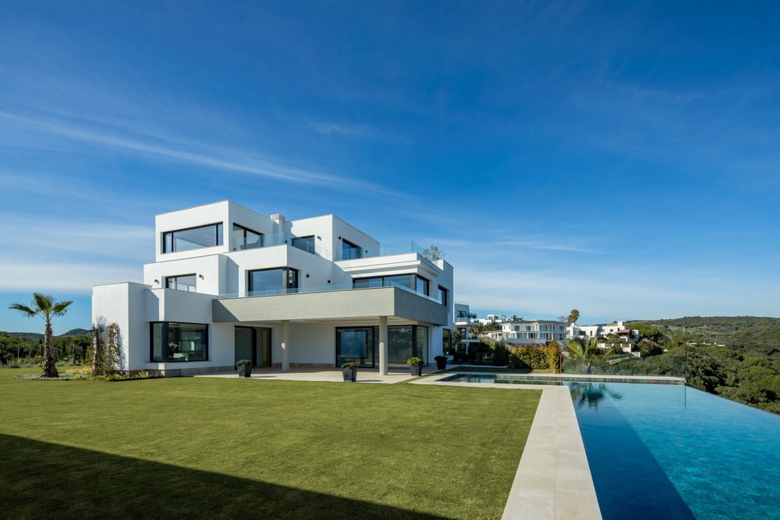 Villa in Sotogrande, San Roque, Andalusia 3 - 16834485