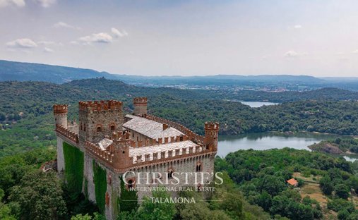 Schloss in Montalto Dora, Piemont, Italien 1