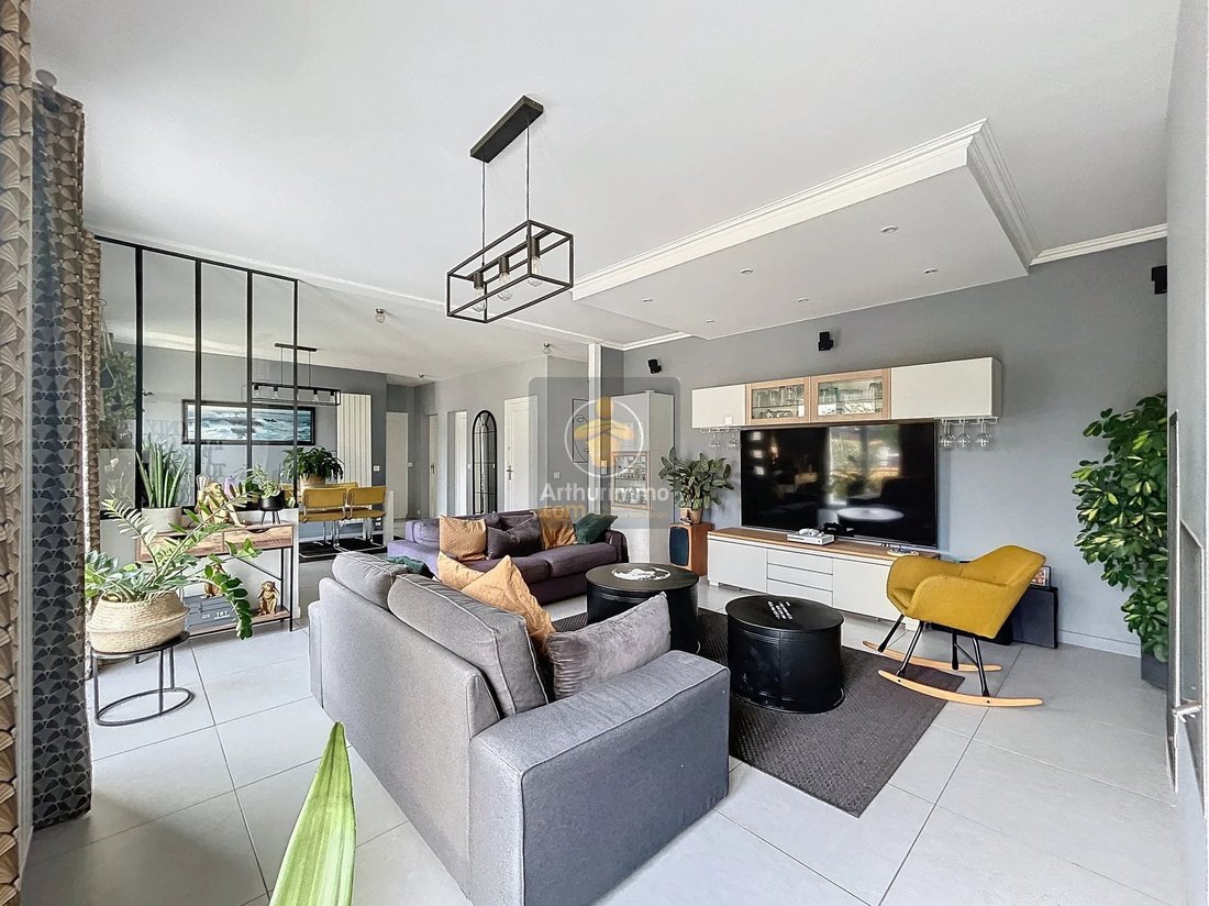 House in Yerres, Ile-de-France, France 1 - 17075385