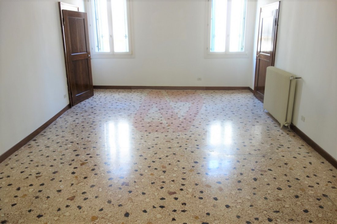 Apartment in Center, Vicenza, Veneto 3 - 12706886
