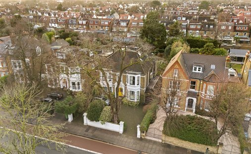 House in Castelnau, Richmond Upon Thames, England 1