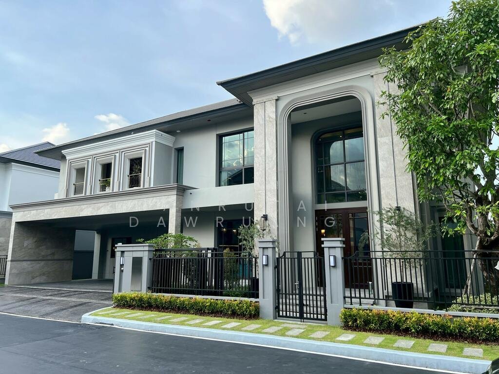 Grand Bangkok Boulevard Sukhumvit-Srinakarin, Samut Prakan