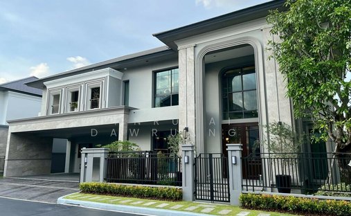 House in Samrong Nuea, Samut Prakan, Thailand 1