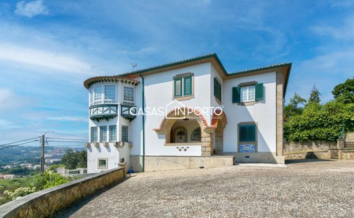 Corps de ferme à Oliveira de Azemeis, Santiago de Riba-Ul, Ul, Macinhata da Seixa e Madail, Aveiro, Portugal 1
