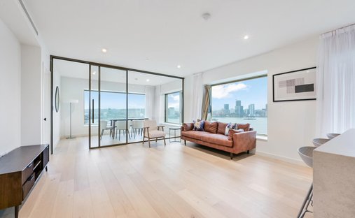 Apartment in Victoria Docks, Newham, England 1