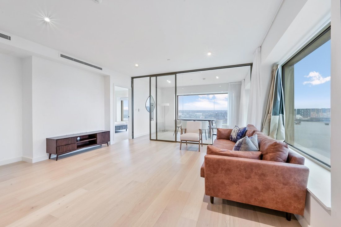 Apartment in Victoria Docks, Newham, England 2 - 17077588