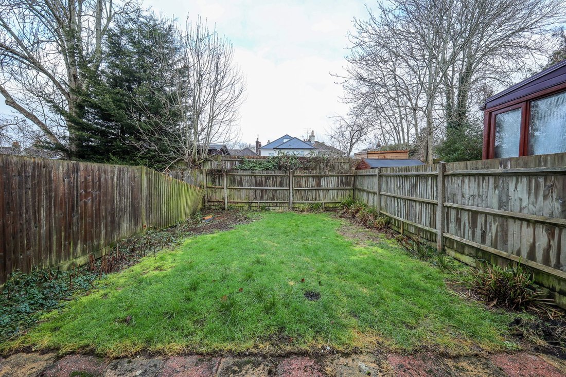 House in Burgess Hill, England 2 - 17075605