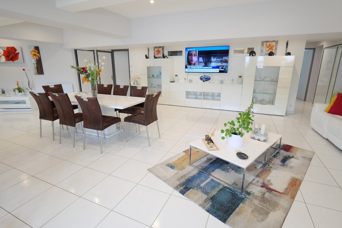 Villa in Le Fief-La Garenne, Royan, France 3 - 17075108