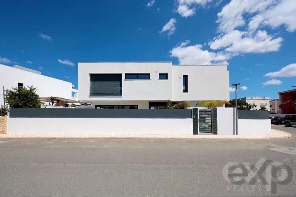 House in Alvor, Algarve, Portugal 2 - 15831362