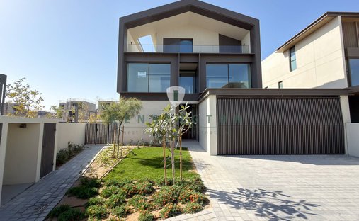 Villa in Dubai, Dubai, United Arab Emirates 1