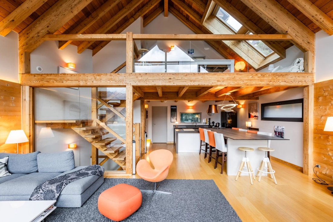 Chalet in Les Deux Alpes, Auvergne-Rhône-Alpes, France 2 - 17075404