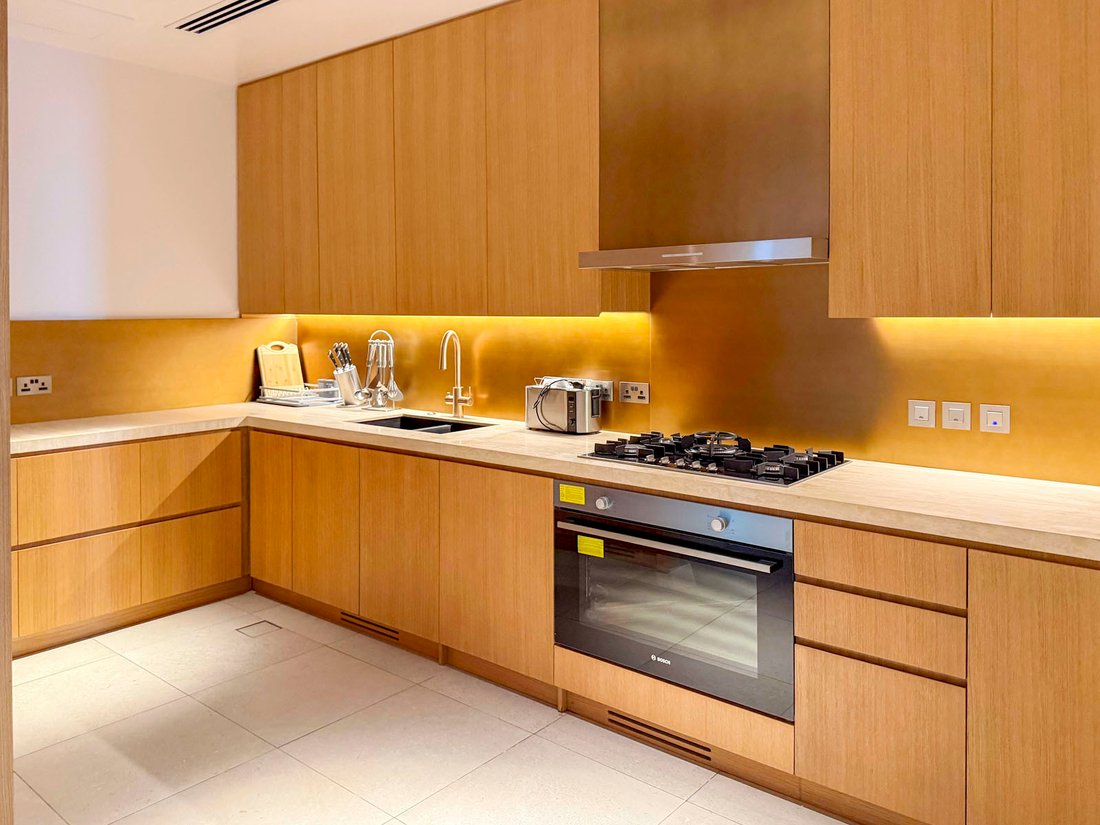 Apartment in Jumeirah, Dubai, United Arab Emirates 5 - 17082485
