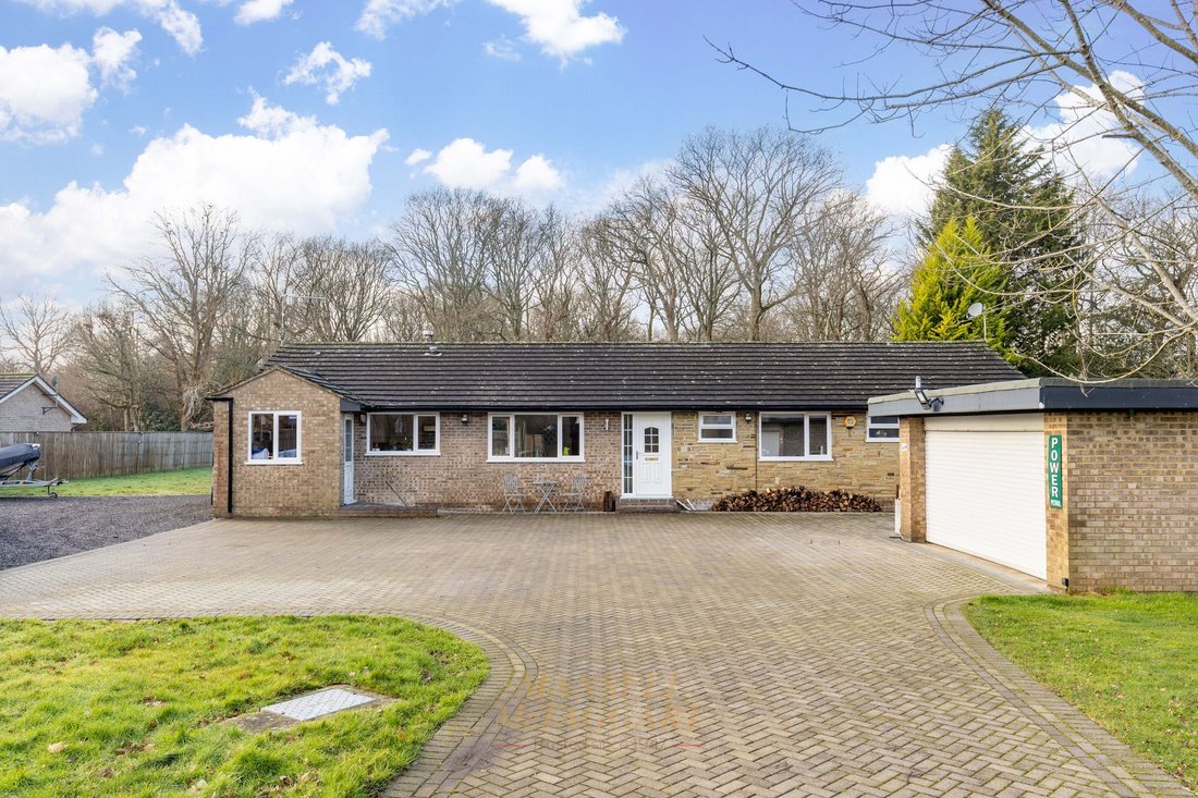 Bungalow in Weatherhill, South Godstone, England 1 - 17075617