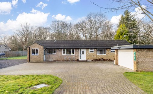 Bungalow in Weatherhill, South Godstone, England 1