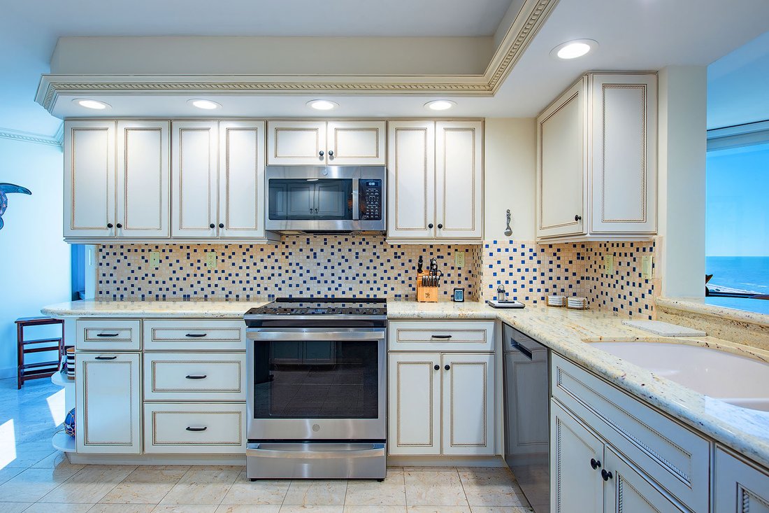 Condo in Naples, Florida, United States 5 - 17083063