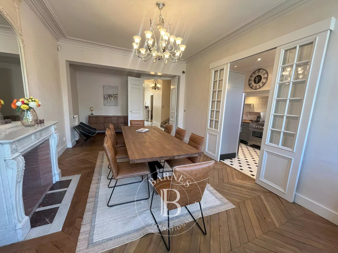 Estate in Centre Ville, Montargis, France 1 - 17075111