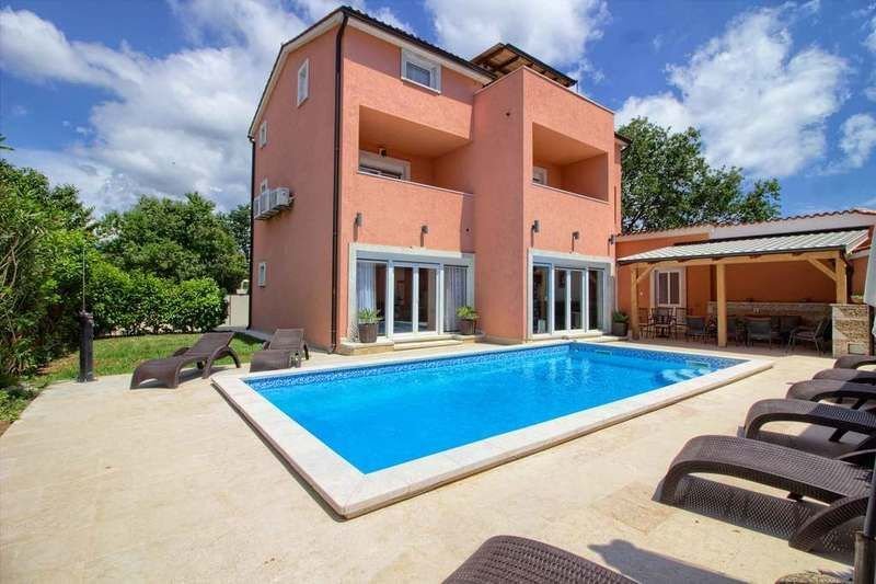 Villa in Medulin, Istria County, Croatia 1 - 14776391