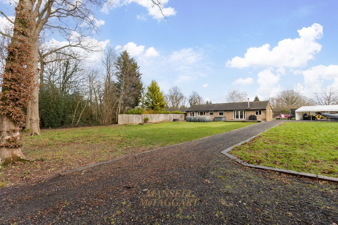 Bungalow in Weatherhill, South Godstone, England 2 - 17075617