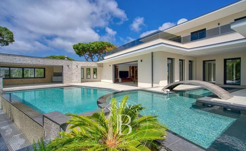 Villa à Sainte-Maxime, Provence-Alpes-Côte d'Azur, France 1