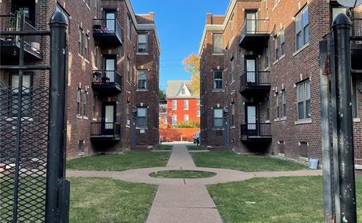 Apartment in St. Louis, Missouri, United States 1