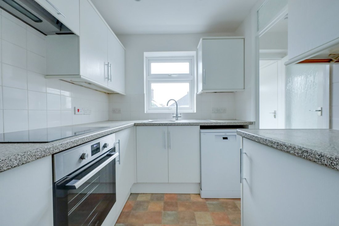 House in Burgess Hill, England 3 - 17075605