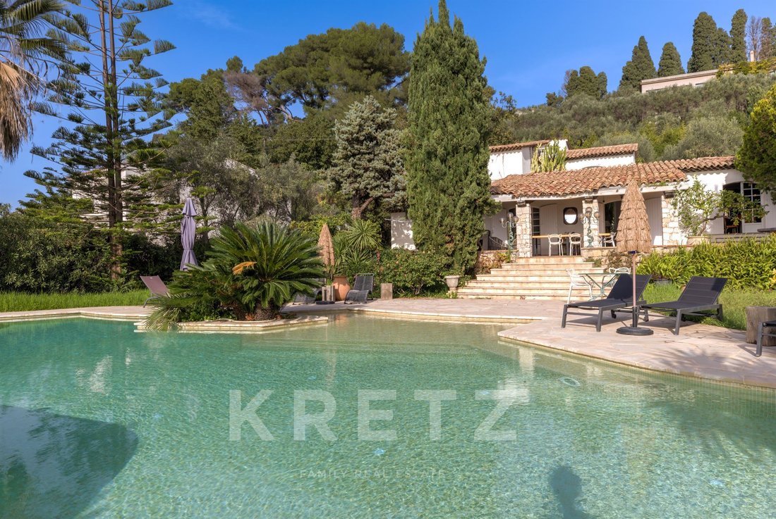 Villa in Mougins, Provence-Alpes-Côte d'Azur, France 1 - 15241196