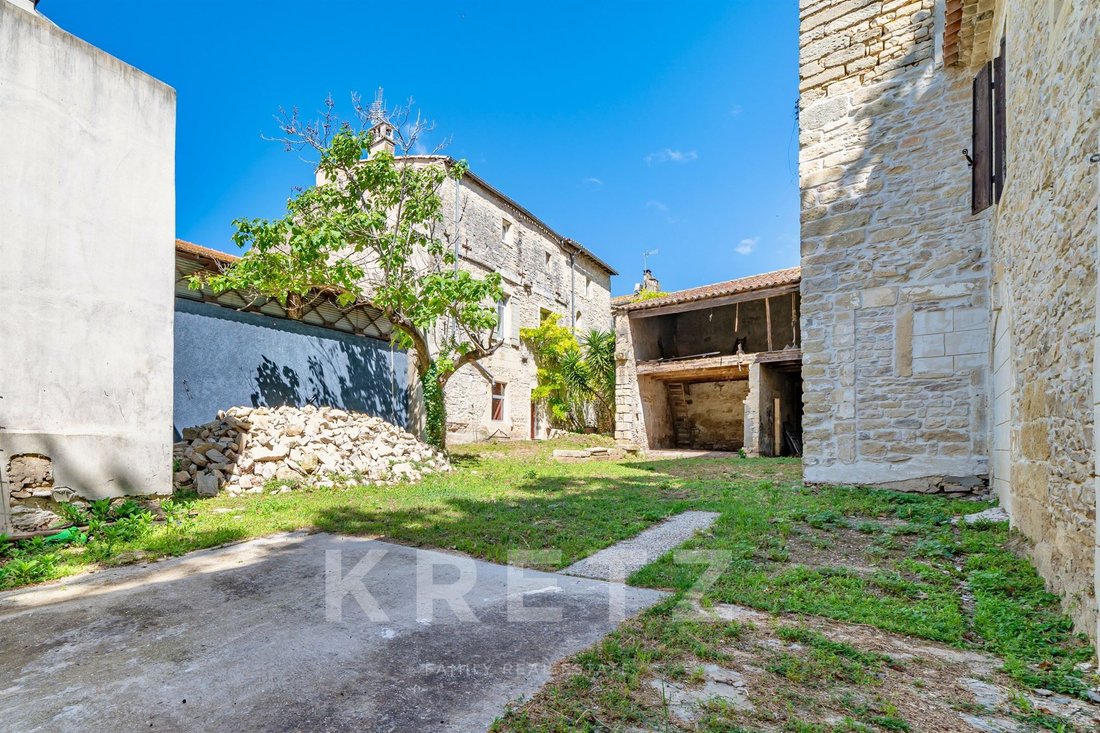 House in Bernis, Occitania, France 4 - 16217497