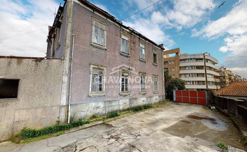 Estate in Canidelo, Porto District, Portugal 1