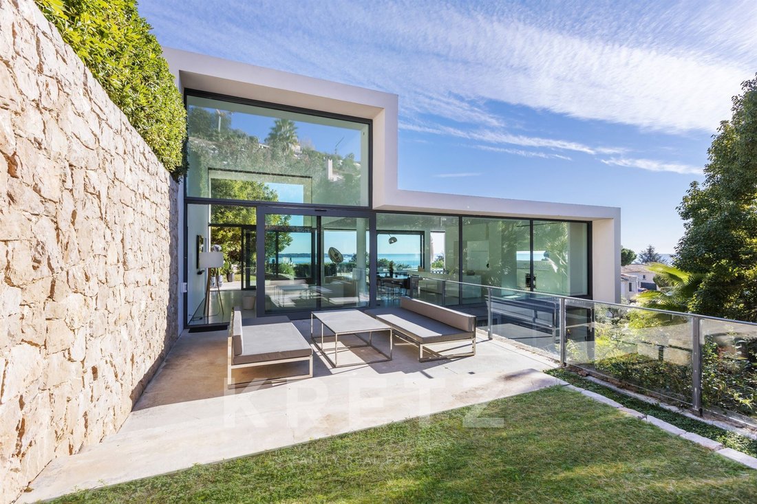 House in La Maure-Super Cannes, Vallauris, France 2 - 16807379