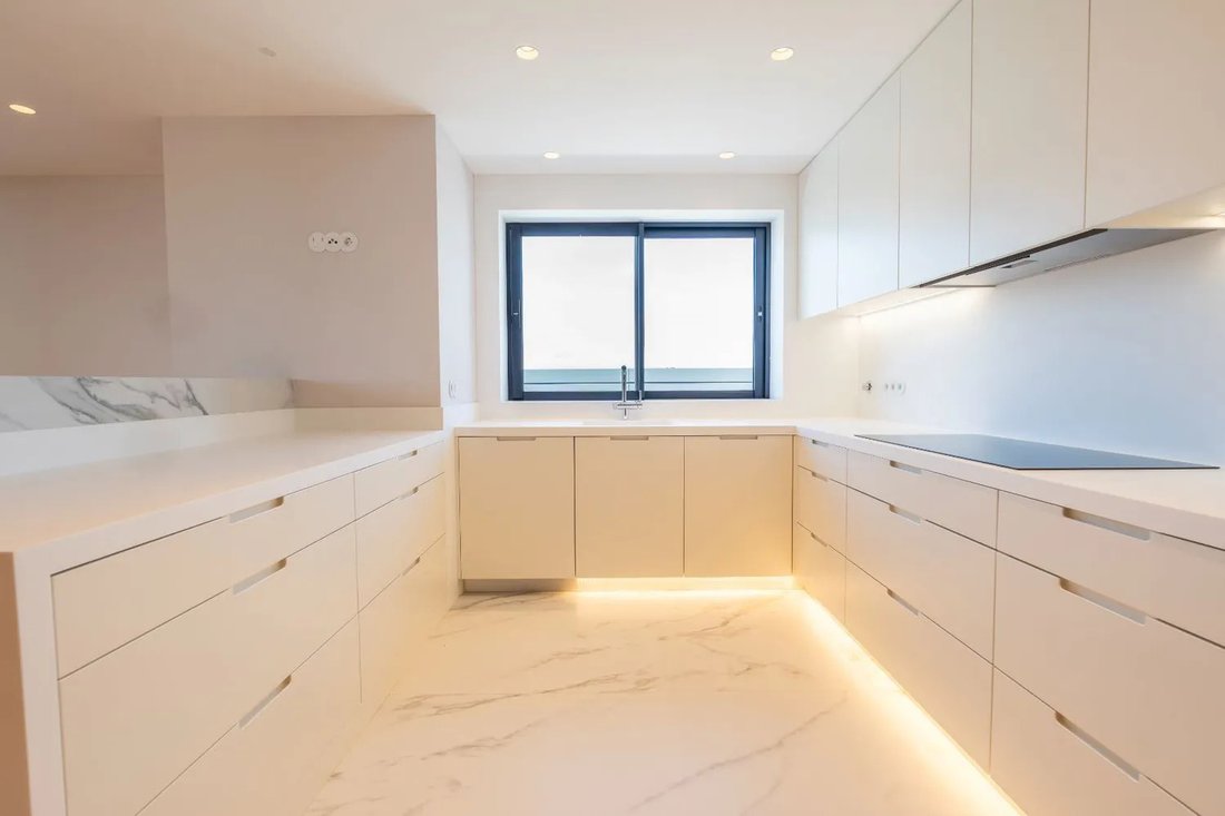 Apartment in Matosinhos e Leca da Palmeira, Porto District, Portugal 1 - 17081319
