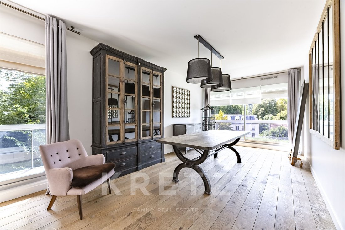 Apartment in Saint-Cloud, Ile-de-France, France 3 - 15996083