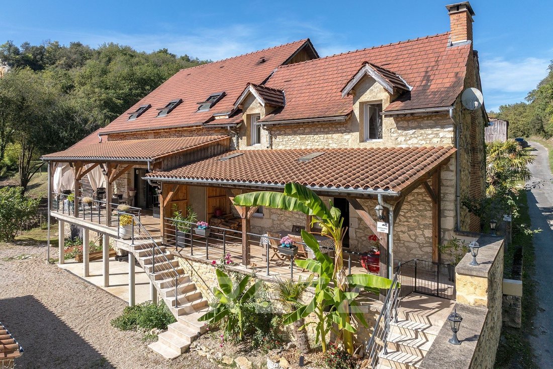 House in Beynac-et-Cazenac, Nouvelle-Aquitaine, France 1 - 16331755