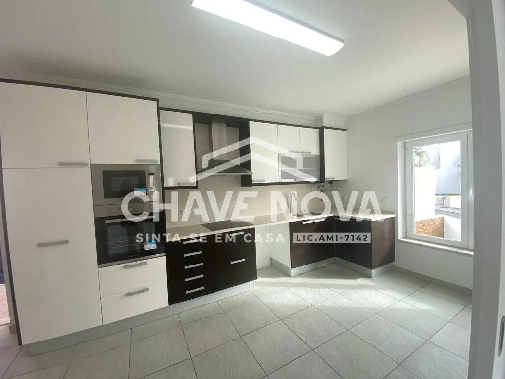 Townhouse in Ericeira, Lisbon, Portugal 3 - 17080543