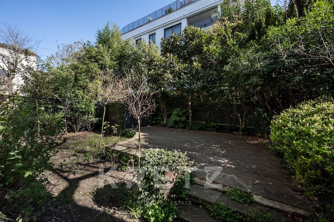 Apartment in Saint James-Général Koenig, Neuilly-sur-Seine, France 2 - 15384420