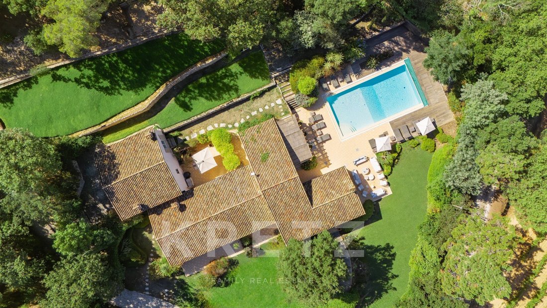 Villa in Ramatuelle, Provence-Alpes-Côte d'Azur, France 1 - 16969039