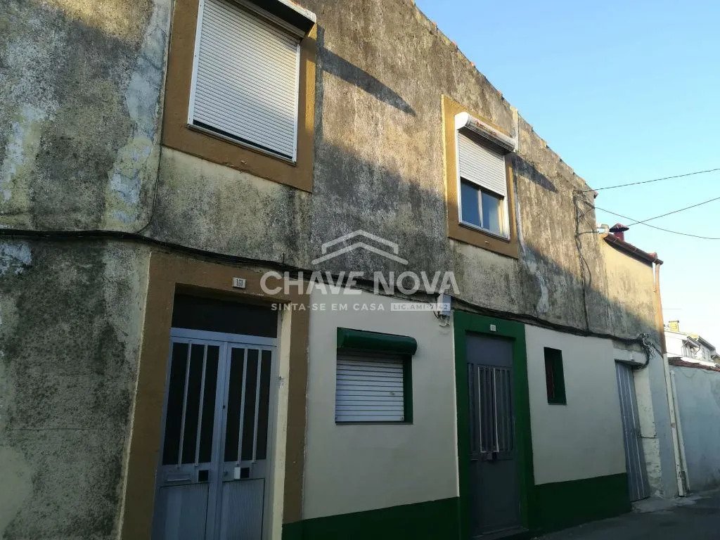 Townhouse in Santa Marinha e Sao Pedro da Afurada, Porto District, Portugal 3 - 17081164