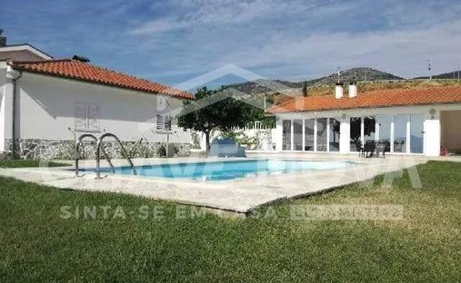 Villa in Lamas de Orelhão, Bragança, Portugal 1