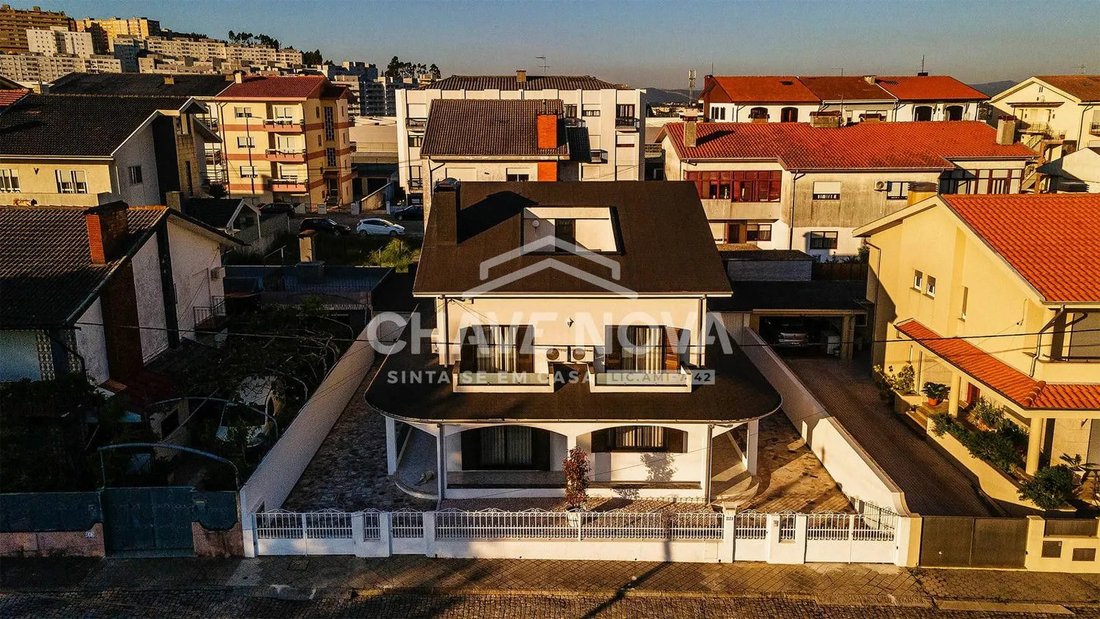 House in Vilar de Andorinho, Porto District, Portugal 1 - 17078590