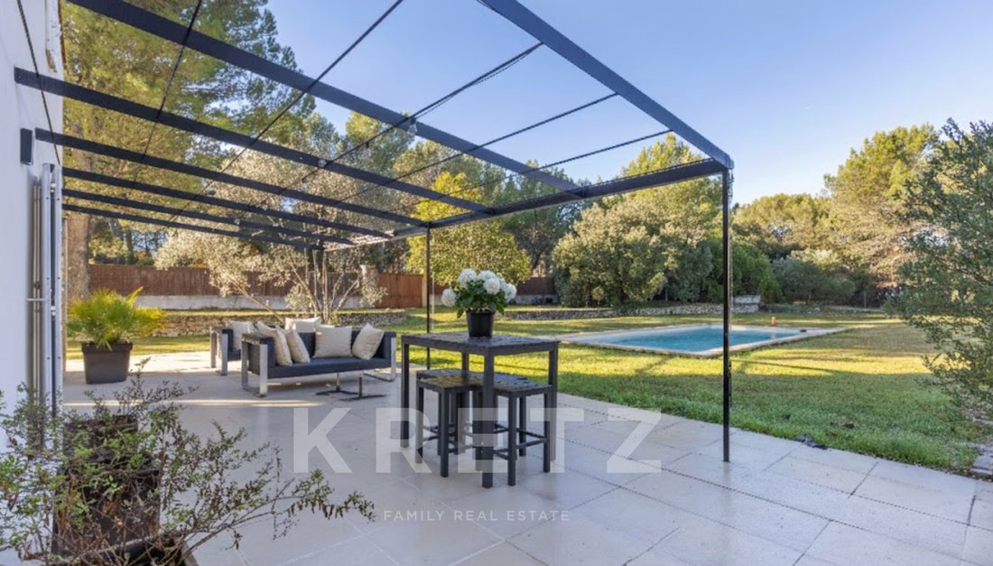 Villa in Granettes-Jauberte-Sainte Anne, Aix-en-Provence, France 2 - 16820314