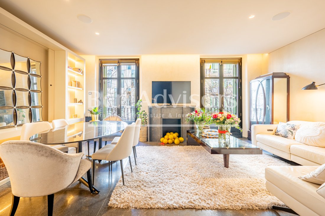 Apartment in Eixample, Barcelona, Spain 2 - 17082975